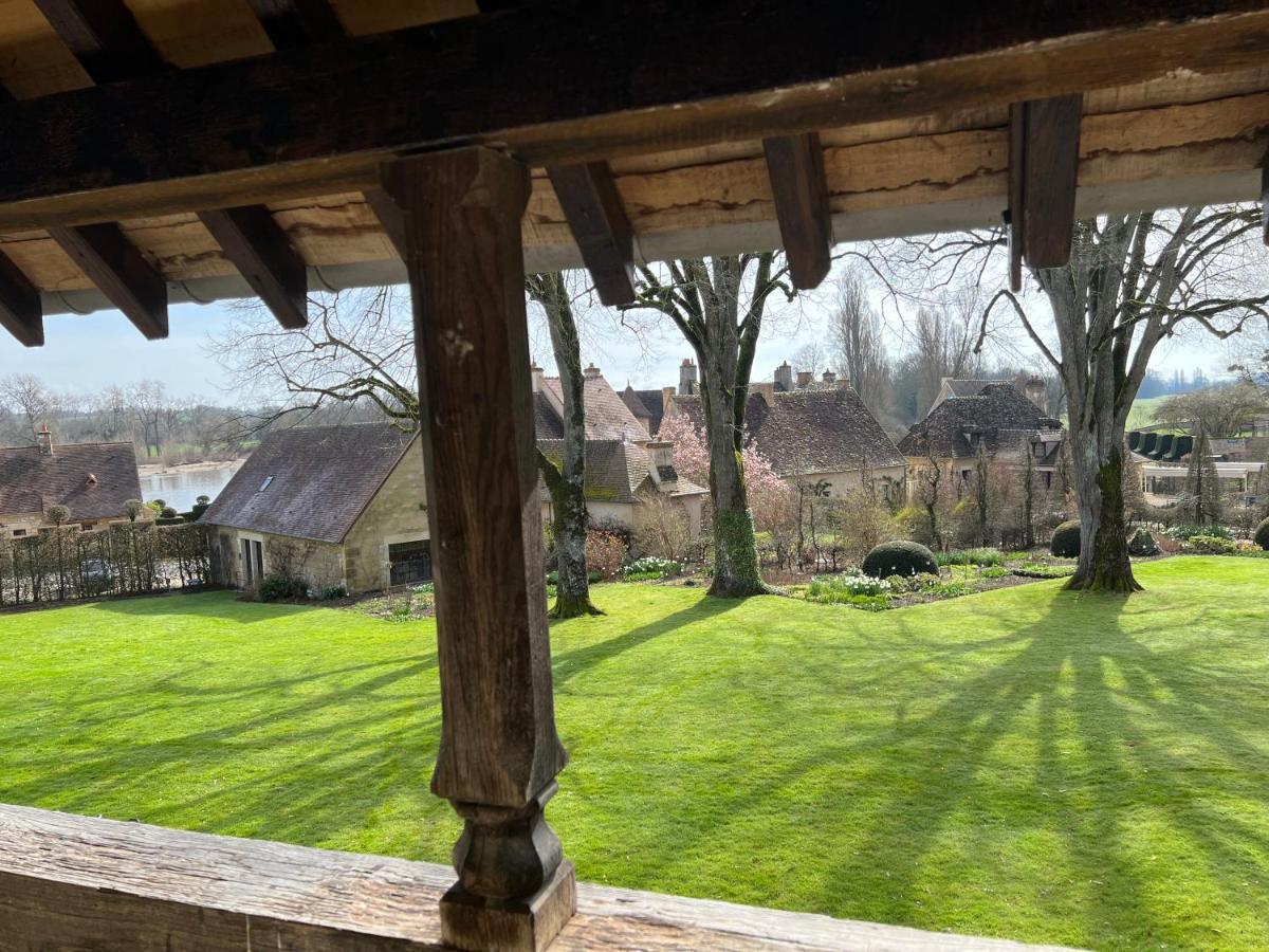 La Maison De La Tour Apremont-sur-Allier Екстериор снимка